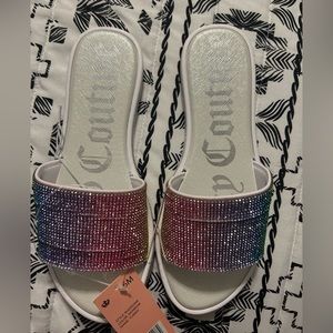 NWT Rainbow 🌈  Sparkly juicy couture sandals size 6